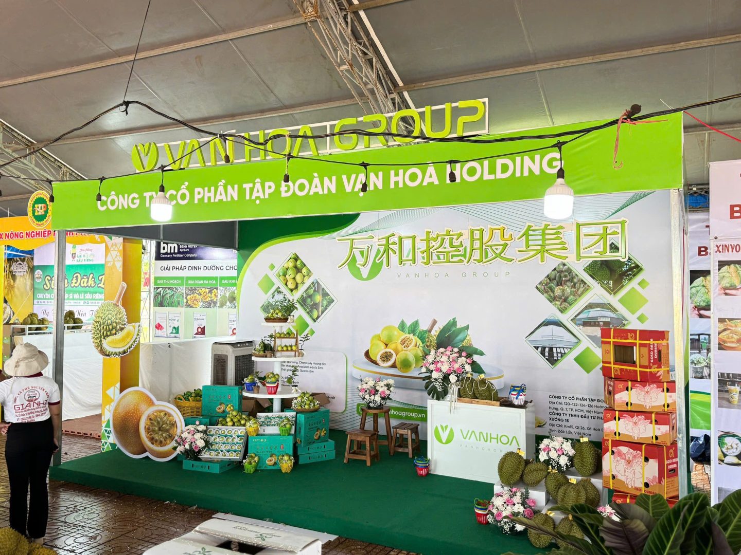 GIAN HÀNG VAN HOA GROUP TẠI LỄ HỘI RIÊNG KRÔNG PẮC 2024